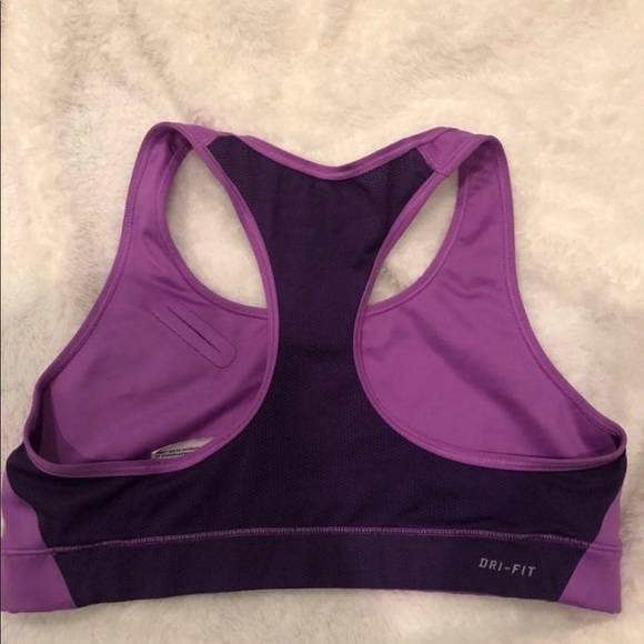 Nike Dri-fit Sports Bra - Picture 3 of 3